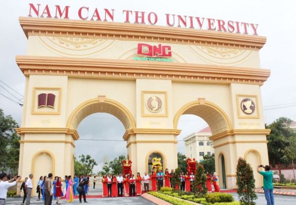 Trường Đại học Nam Cần Thơ